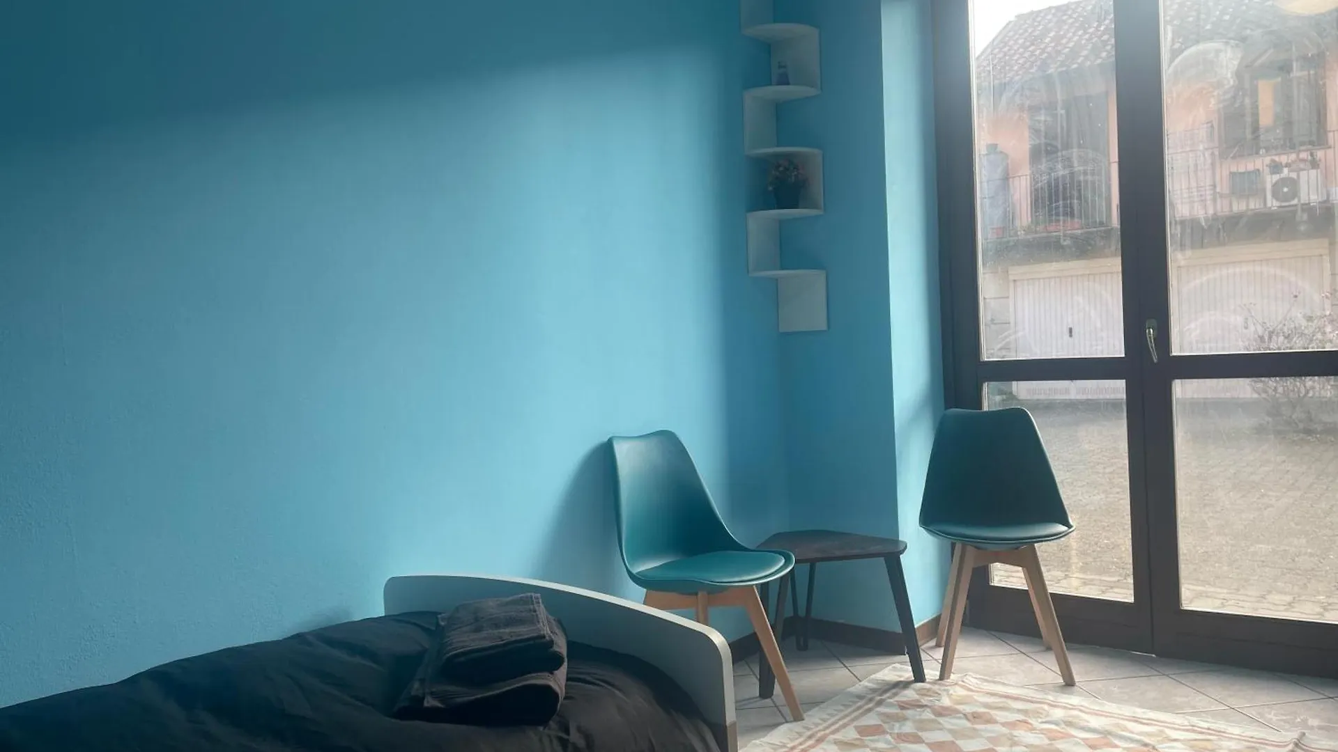 Room Malpensa - Servizio Taxi Mxp 20 Euro Lonate Pozzolo Italy