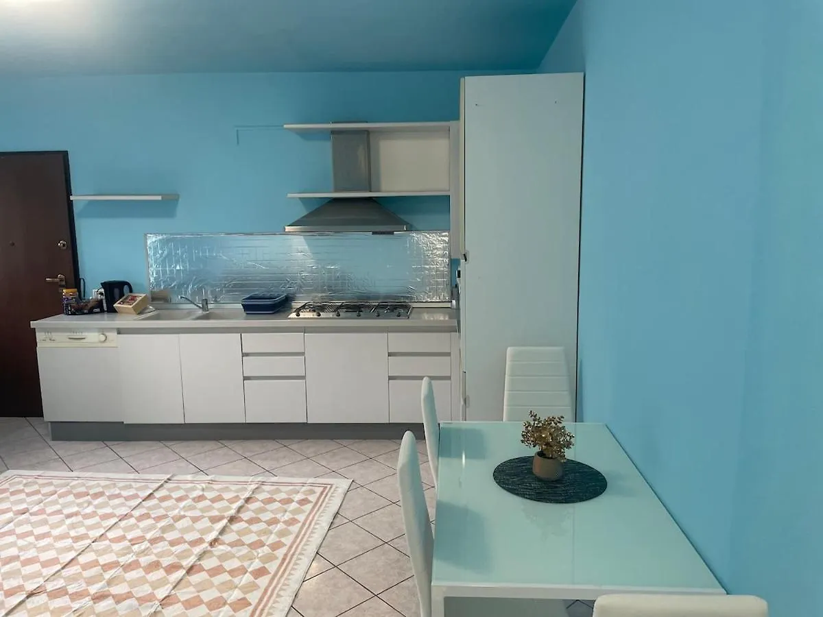 Guest house Room Malpensa - Servizio Taxi Mxp 20 Euro Lonate Pozzolo Italy